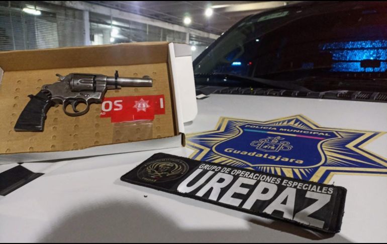 El detenido dijo llamarse Fernando “N”, de 38 años y fue llevado ante un agente del Ministerio Público. ESPECIAL