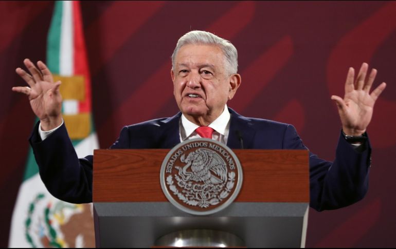El INE limitó a López Obrador pronunciarse sobre el proceso electoral de 2024, tras la queja interpuesta por la senadora del PAN, Xóchitl Gálvez.  EFE / ARCHIVO