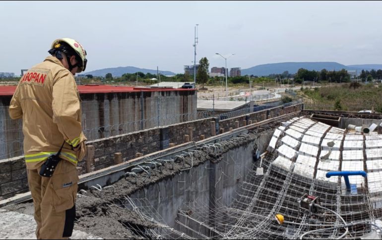 El fallecido fue entregado al personal del Servicio Médico Forense. La obra fue clausurada por personal del ayuntamiento. ESPECIAL