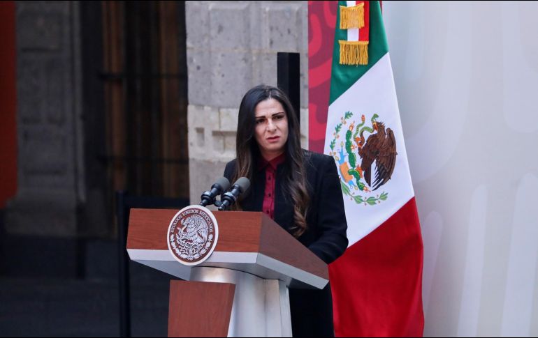 Ana Guevara entregó el pago de la beca a nadadoras, que corresponde al periodo de enero a mayo de 2023. IMAGO7