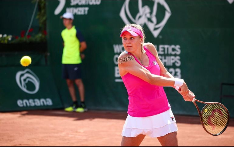 La ucraniana Kateryna Baindl, número 100 del ranking de la WTA, disputará hoy la final del torneo de Budapest. EFE/R. Hegedus