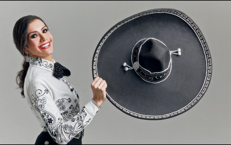 Lety López promociona su sencillo “No te equivoques”, que será parte de un álbum que lanzará en febrero próximo. Además, prepara un cover de “Chiquitita” al son del mariachi. ESPECIAL