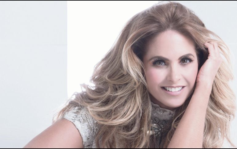 Lucero es reservada con su vida, pero comentó que le gustaría reconciliarse con Michel Kuri. ESPECIAL