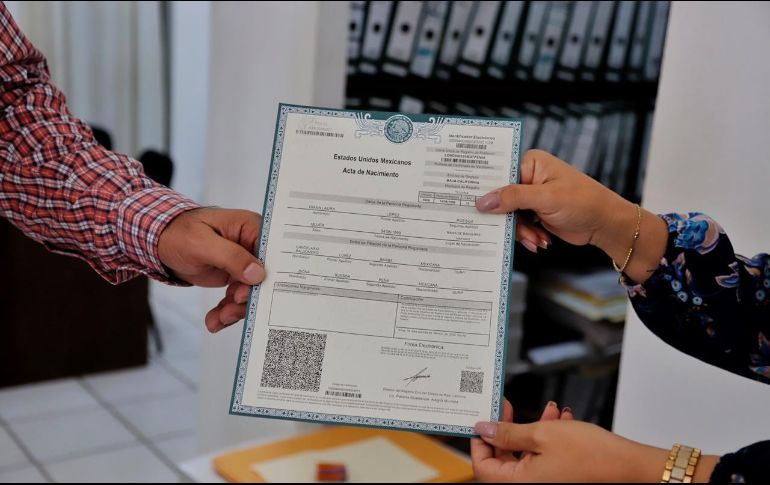 El acta de nacimiento es uno de los documentos más importantes de México. ESPECIAL