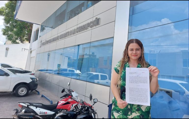 Blanca Paredes, quien comenzó su lucha en contra del magistrado José de Jesús Covarrubias por abuso sexual y corrupción de menores, ahora específica que parece que la quieren dañar las diferentes instancias cuando se manifiesta y por eso su denuncia. ESPECIAL