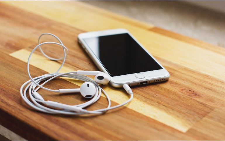 Todos quieren escuchar música de alta calidad, sin anuncios, y sin necesidad de conexión. ESPECIAL / Foto de freestocks en Unsplash