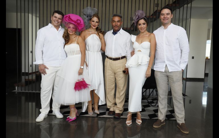 Alejandro Orozco, Karla Atristain, Stephanie Guillén, Pablo López Álvarez, Paulina Escobar y Pablo González. GENTE BIEN JALISCO/ Claudio Jimeno