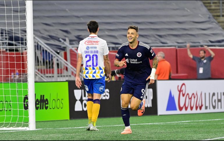 El New England no tuvo piedad y vapuleó 5-1 al Atlético de San Luis. ESPECIAL/@LeaguesCup
