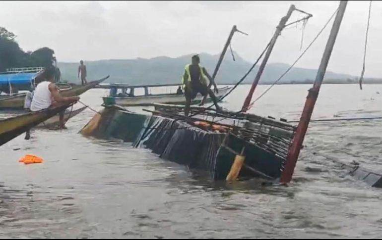 El transbordador estaba sobrecargado y naufragó. ESPECIAL