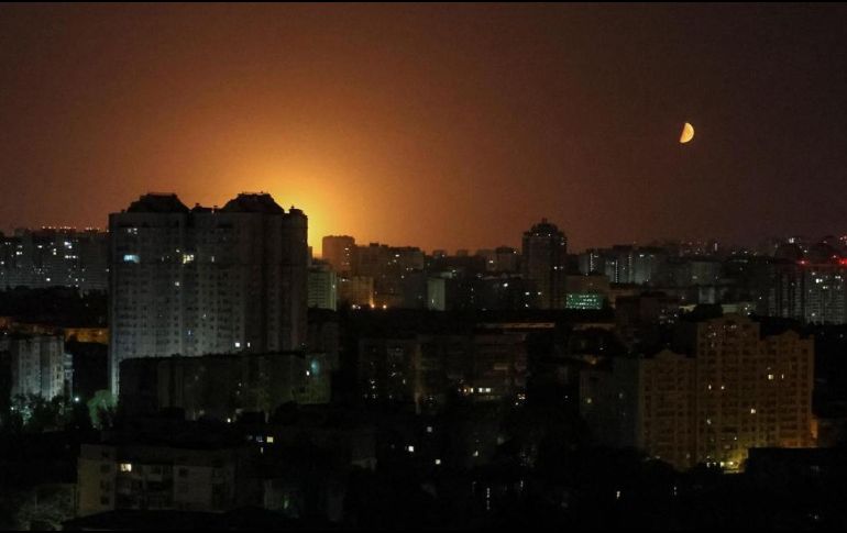 Drones ucranianos impactan dos edificios en Moscú (VIDEO)