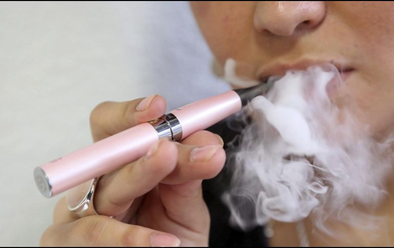 En medio de una epidemia global de tabaquismo, este tipo de sustitutos implican riesgos para las personas. EFE/ Archivo