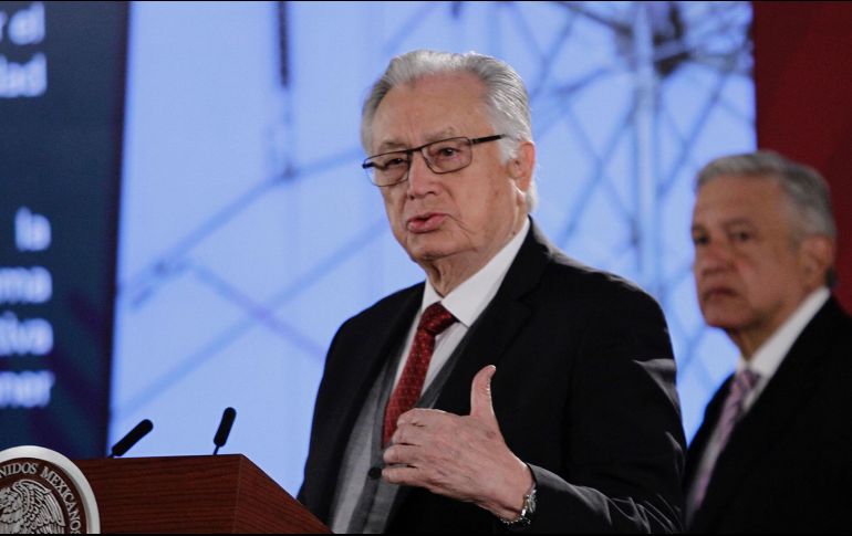 En el salón Tesorería de Palacio Nacional, Manuel Bartlett manifestó que con este sistema eléctrico se integra el sur y el sureste con el desarrollo nacional. NTX / ARCHIVO