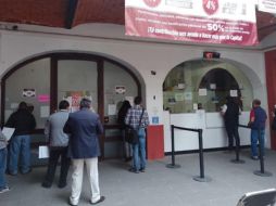 Sólo tienes que presentar tu tarjeta del Inapam y aplicarán el descuento. ESPECIAL