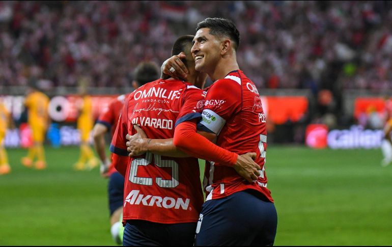 Mediante un vídeo que fue publicado en las redes sociales del club, no dudó en presumir su gran estado físico y hasta retó a un pelea al “Canelo”. IMAGO7/S. Bautista