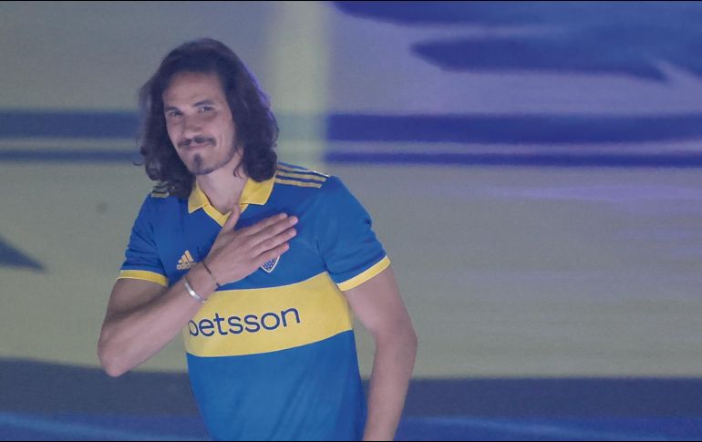 El “Matador” expresó su emoción por haber podido cumplir el deseo de jugar en el Boca. EFE/J. Roncoroni