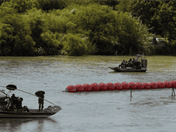 México había advertido sobre los riesgos que representan las enormes boyas. AP