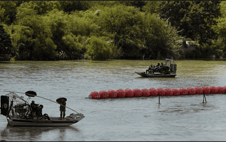 México había advertido sobre los riesgos que representan las enormes boyas. AP