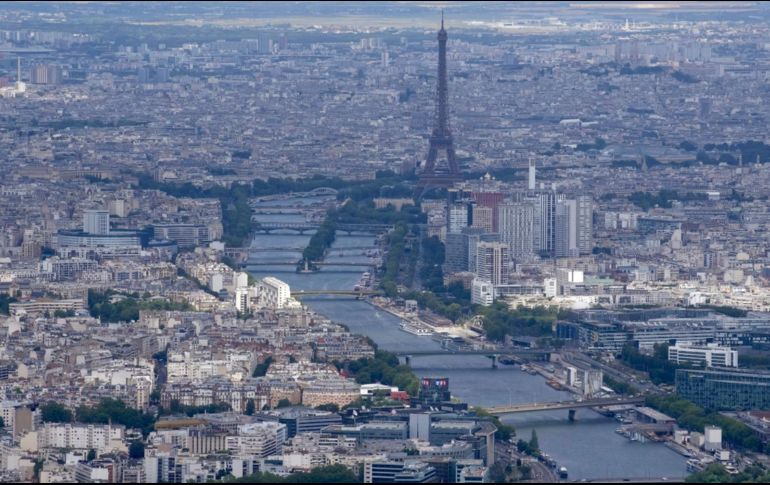 El Sena recibirá el maratón de natación el próximo verano y las pruebas de natación del triatlón olímpico y paralímpico.  AP / C. Ena