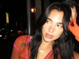 La prenda que viste Dua Lipa es de la colección Resort 2024. INSTAGRAM @dualipa