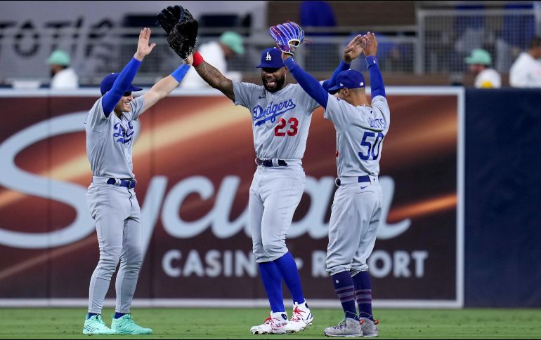 Fue el cuarto triunfo consecutivo de Los Ángeles en general, e impidió que los Padres llegaran a la marca de .500. AP / G. Bull