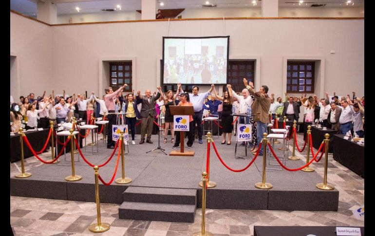 Con debate, perfilan a aspirantes para coordinar el Frente Amplio por México