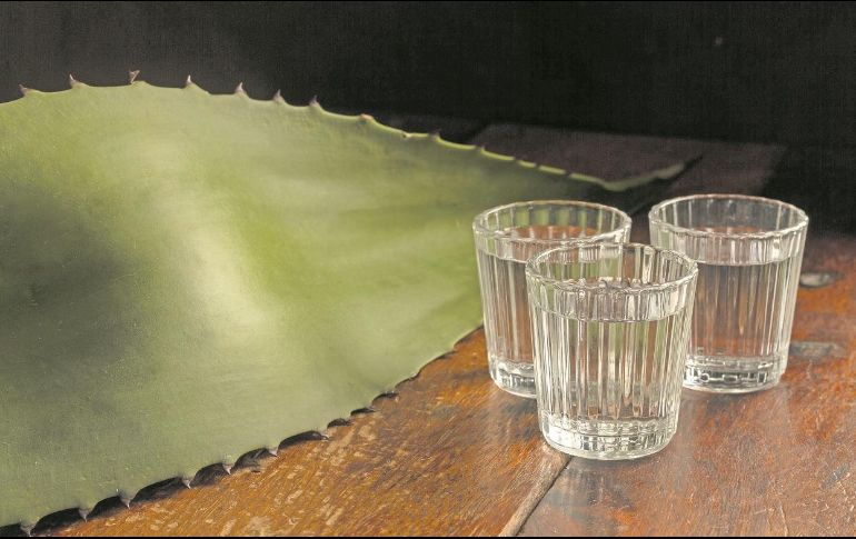 Bebida destilada, auténticamente mexicana. Oaxaca es considerada “la capital mundial del mezcal”. ESPECIAL