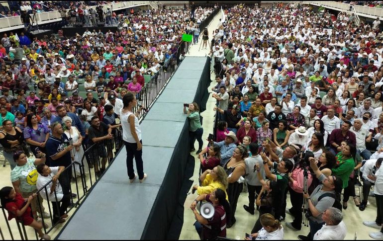 Claudia Sheinbaum reconoció que en lugares como Ciudad Obregón se tiene que fortalecer el crecimiento de la industria, siempre y cuando traiga beneficios para los trabajadores como un mejor salario y trabajo digno. CORTESÍA