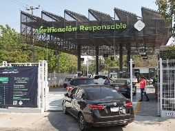 Para llevar un orden y evitar aglomeraciones, se implementó un calendario en donde se indica cuándo debes realizar el trámite dependiendo de el último número de la placa de tu auto. EL INFORMADOR / ARCHIVO