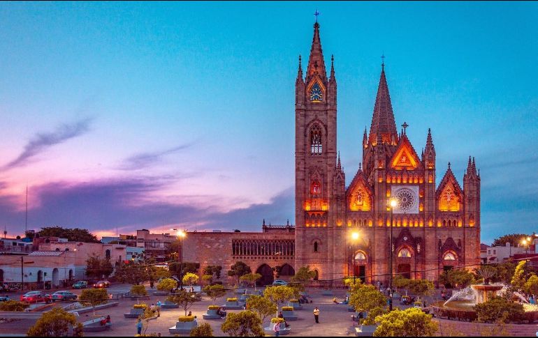 Si quieres independizarte y vivir en la ciudad de Guadalajara, necesitas contemplar gastos de renta, servicios y comida. Pexels.