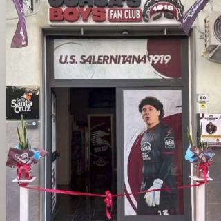 Guillermo Ochoa estrena club de fans en Italia