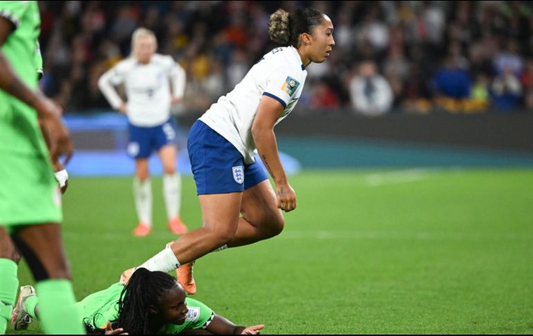 Lauren James se disculpó por su acción a través de redes sociales el pasado martes. AP / D. England