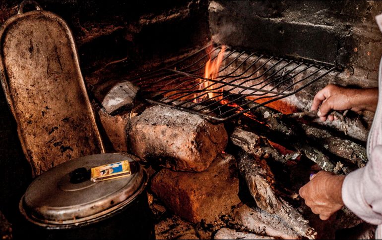 La pobreza extrema se refiere a las personas que presentan tres o más carencias sociales antes descritas y no tiene un ingreso suficiente para adquirir una canasta alimentaria. EL INFORMADOR / ARCHIVO