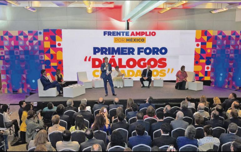 Los cuatro aspirantes expusieron sus ideas en un tono cordial y sin ataques entre ellos. EFE