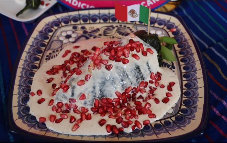 La historia relata que fueron las monjas agustinas del convento de Santa Mónica, en Puebla, quienes inventaron el chile en nogada. EL INFORMADOR / ARCHIVO