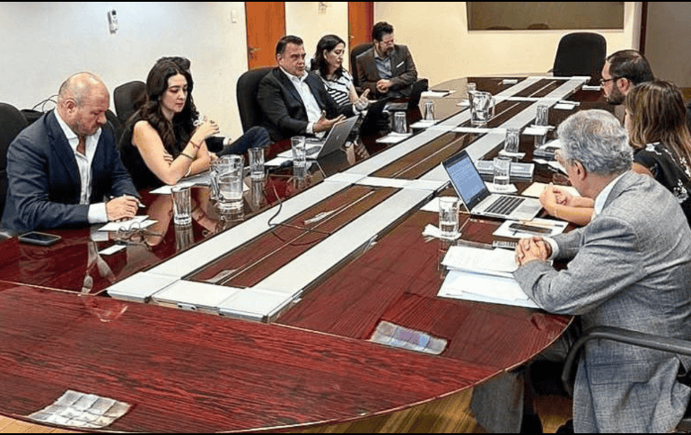 El Gobierno de Jalisco se reunió con la Secretaría de Hacienda y Crédito Público (SHCP) para encontrar una propuesta que equilibre  lo que aporta Jalisco vía impuestos y lo que la federación le regresa vía participaciones federales. Cortesía GobJal.