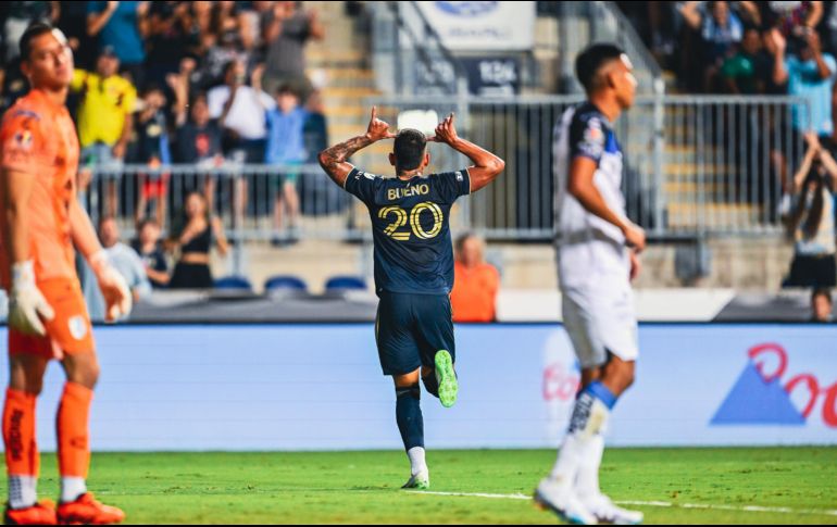 Fue Jesús Bueno quien inauguró los cartones en el Subaru Park. TWITTER/@LeaguesCup