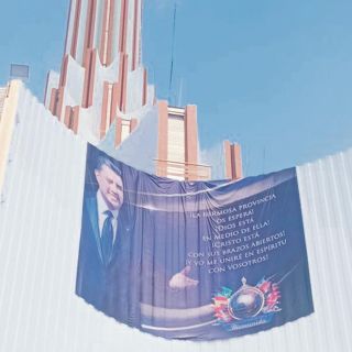 Luz del Mundo mantiene a Naasón Joaquín como su líder espiritual