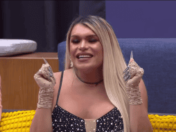 Wendy Guevara recibió las felicitaciones de sus compañeros Poncho, Nicola y Sergio; los cuatro se consagran como los finalistas de 