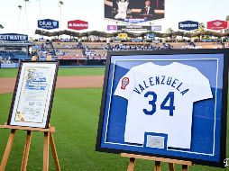 El equipo angelino inmortalizó al histórico Fernando Valenzuela al retirar su emblemático número 34. ESPECIAL/Dodgers de Los Ángeles