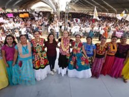 Durante la asamblea informativa también reconoció el gran trabajo realizado por el presidente, Andrés Manuel López Obrador, quien puso en marcha programas sociales para ayudar a millones de personas. CORTESÍA