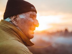 Si estás cotizando con el ISSSTE y quieres saber cuál es la edad mínima o los años de servicio necesarios para jubilarte, te lo explicamos aquí. Unsplash.