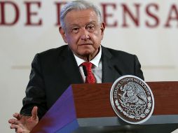 El Presidente de México comparó que en el gobierno de Calderón los ''de arriba'' ganaban 35 veces más a diferencia de ahora, que sólo ganan 20 veces más que los pobres. EFE / S. Gutiérrez