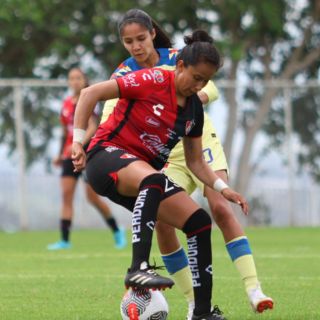 América Femenil golea a Atlas y continúa con su paso perfecto