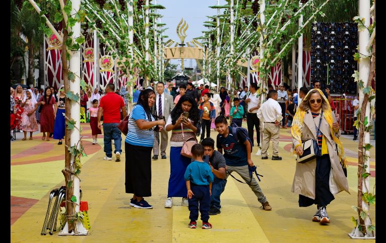 Asistieron más de 500 mil personas durante los seis días que duró el evento convocado por la Iglesia La Luz del Mundo, que contó con 19 sedes en los municipios de Guadalajara, Zapopan, Tonalá y El Salto. EL INFORMADOR / A. Navarro