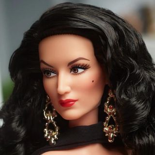 Mattel lanza la Barbie de María Félix; te decimos cuánto cuesta y dónde comprarla