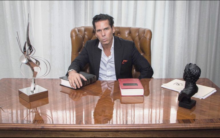 El empresario y actor será en el encargado de la conducción del nuevo reality show de Televisa. EL UNIVERSAL