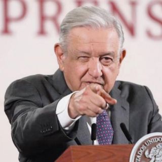 AMLO ordena publicar planes de estudio pese a advertencia de la SEP