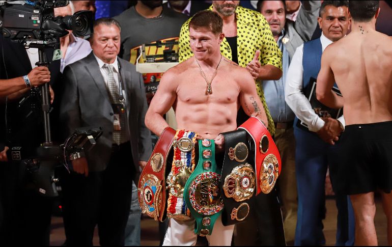 El próximo 30 de septiembre, el Canelo Álvarez podría llevarse una fortuna en caso de vencer a Jermell Charlo. EL INFORMADOR/ARCHIVO.
