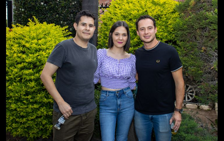 Mauricio Martínez, Thania Jauregui y Germán Ramirez. GENTE BIEN JALISCO/ Christian Pérez