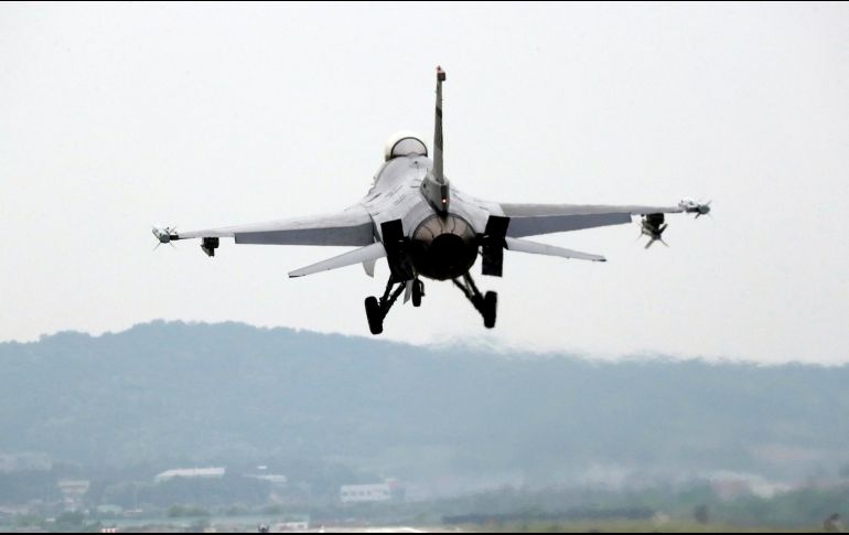 Como país productor de los aviones, EU debe aprobar su entrega a otros ejércitos, además de que el material de instrucción para los pilotos es información clasificada. AP/Archivo